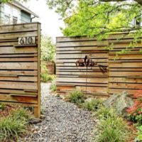 Decorating the garden with wooden walls