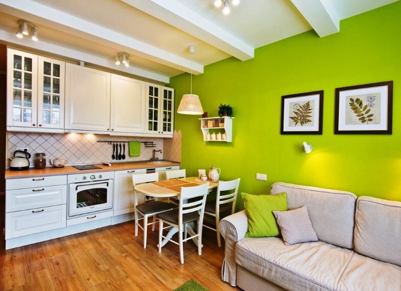 Cucina combinata interna in colore bianco-verde