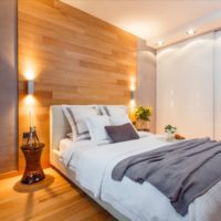 Laminate wall decoration in the bedroom