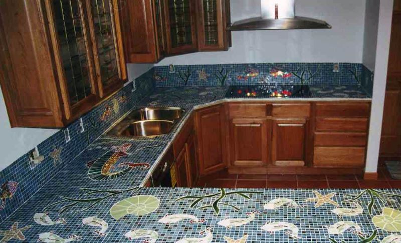 Kitchen unit with mosaic worktops