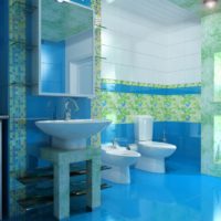 Zilas krāsas pārpilnība vannas istabas interjerā