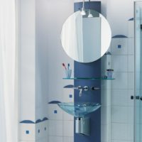 Стъклена мивка в дизайн на баня