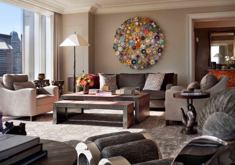 The use of mosaics in the design of the living room
