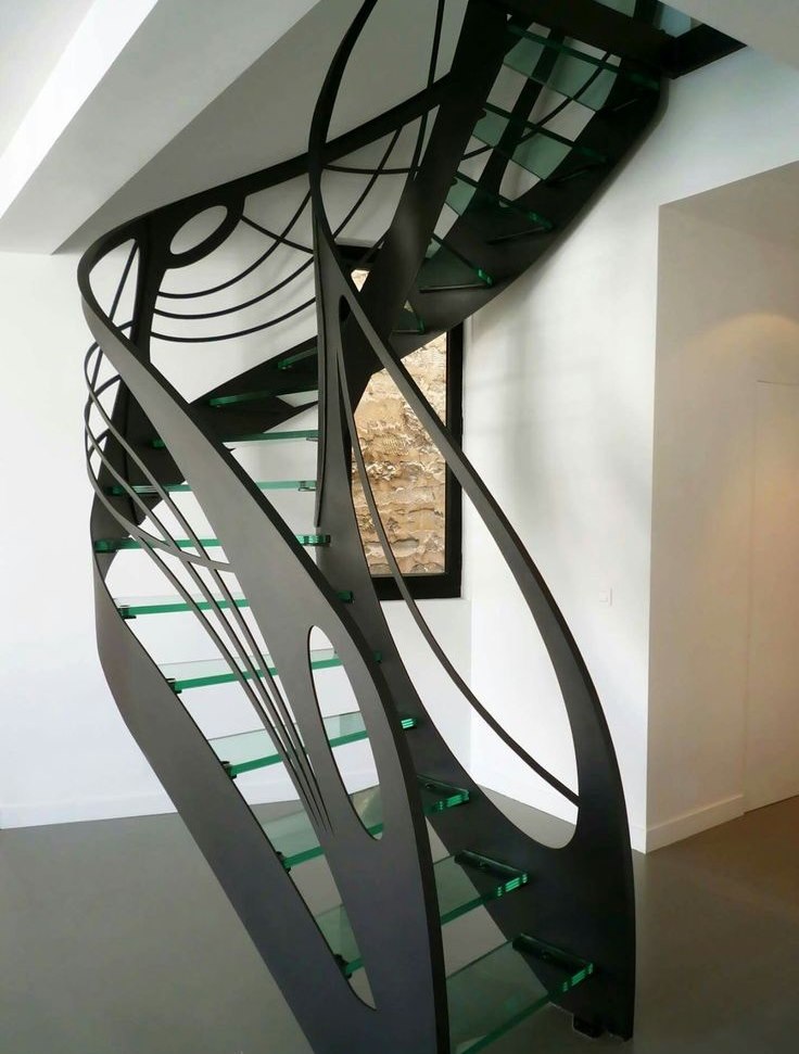 Escalier de conception originale dans une maison moderne