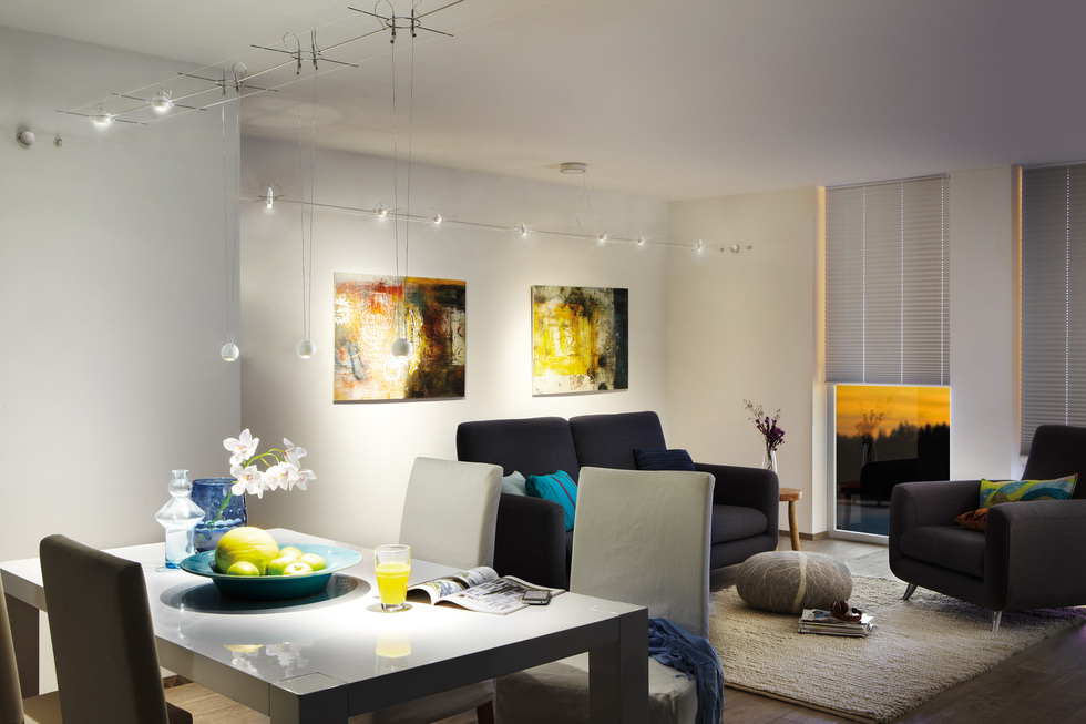 Dzīvojamās istabas apgaismojuma dizains, izmantojot LED lampas
