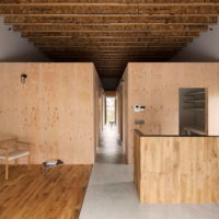 L'intérieur de la maison japonaise dans le style du minimalisme