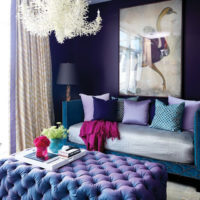 Zila krāsa viesistabas dizainā