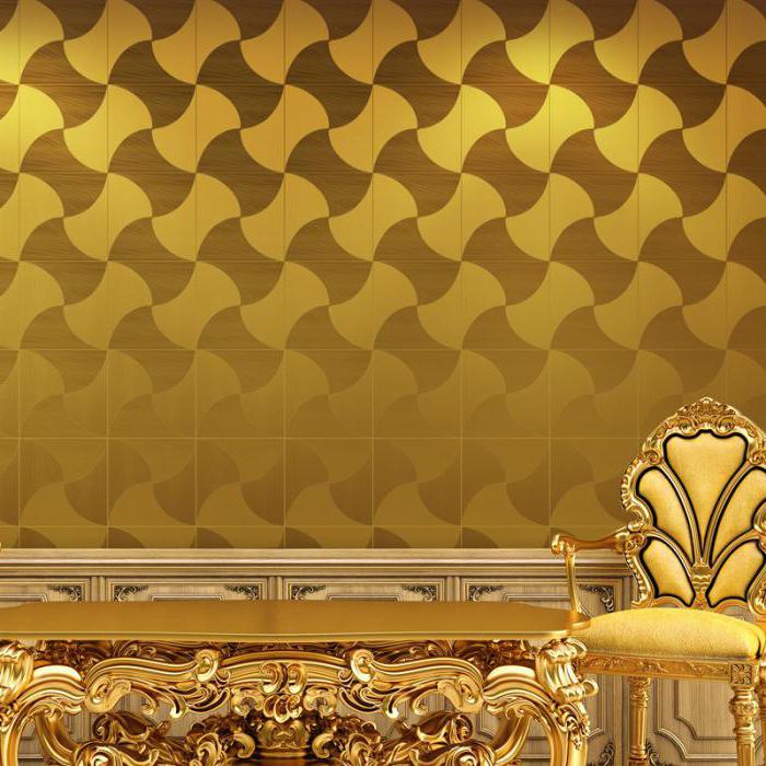 Sedia con rivestimento in oro su uno sfondo di carta da parati di carta