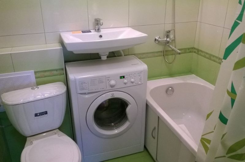 Lavabo de salle de bain étroite mod machine à laver