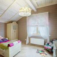 Camera per bambini con mobili classici