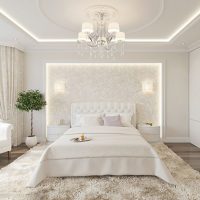 Pilkos grindys baltame miegamajame