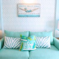 أريكة في غرفة المعيشة تصميم نمط البحرية