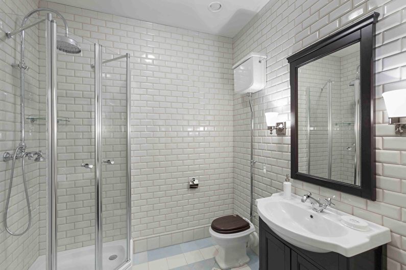 Ontwerp een badkamer met een toilet in een klassieke stijl