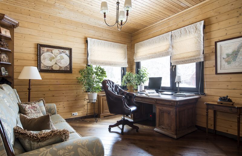 Progettazione di uno studio in una casa in legno