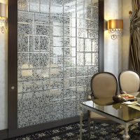 Ceramic tile with a mirror surface