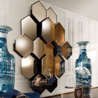 Volumetric composition of mirror tiles