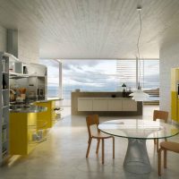 Couleur jaune à l'intérieur d'une cuisine moderne