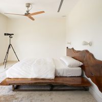 الخشب الطبيعي في غرفة النوم الداخلية