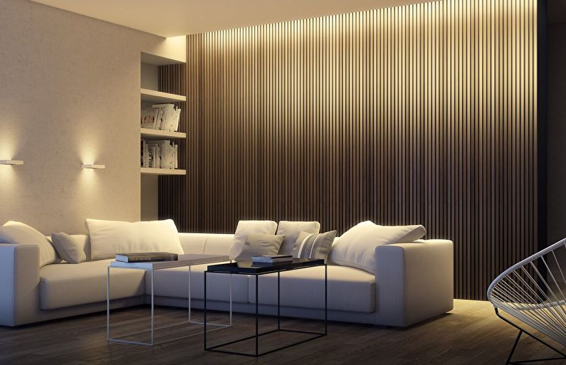 Sienas ar vertikālām līnijām dzīvojamā istabā ar zemu griestu robežu