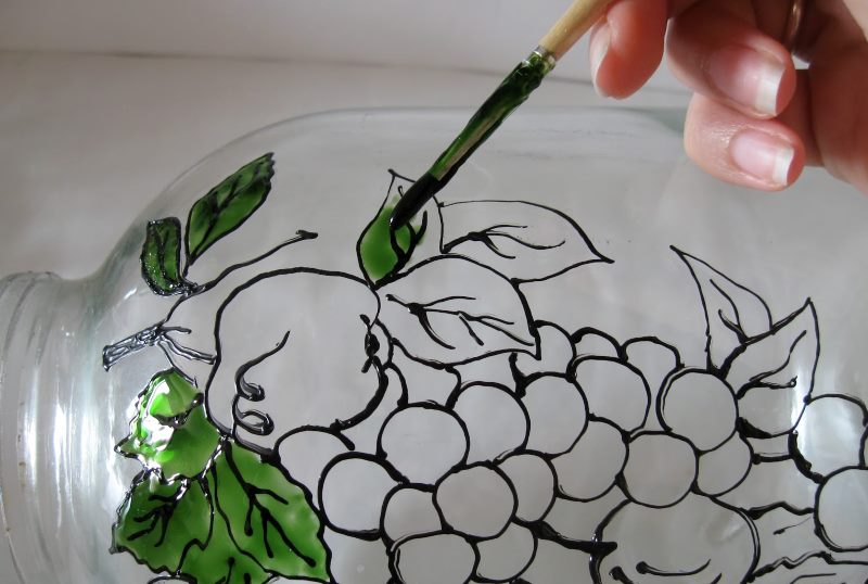 DIY-schilderij op een glazen pot