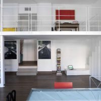 Conception d'un appartement moderne avec une mezzanine