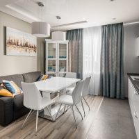 Virtuves-dzīvojamās istabas lineārais izkārtojums