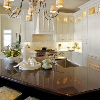Kitchen island lacquered
