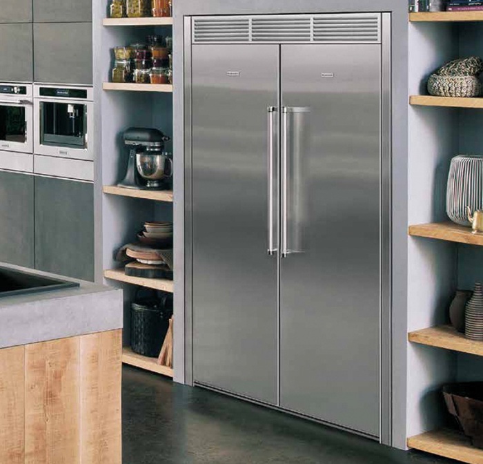 Two-chamber built-in refrigerator.