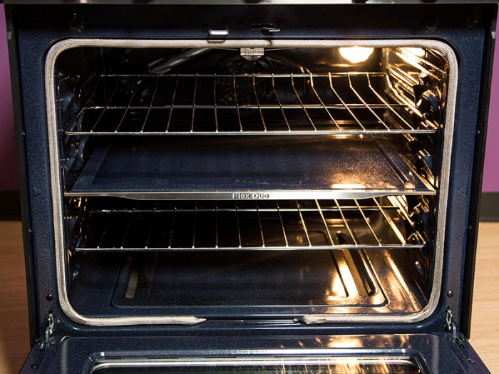 Oven in a gas stove.