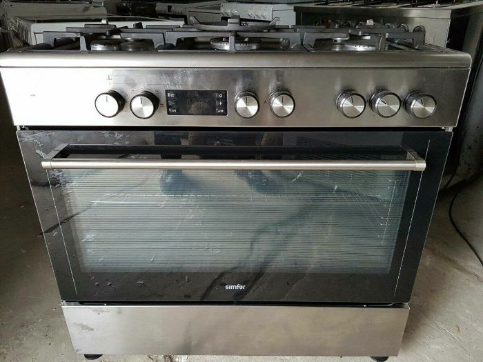 How does a gas oven work.