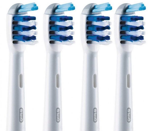 S'il n'y a pas d'éponge, mais que vous devez nettoyer, vous pouvez utiliser une vieille brosse à dents