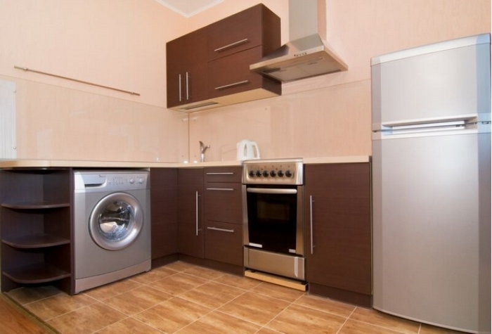 kitchen with appliances.