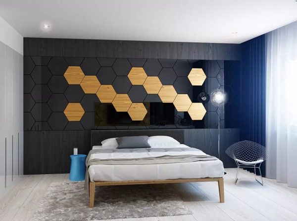 Le dynamisme de la pièce peut s’ajouter à la géométrie des murs: nid d’abeilles, vagues, zigzags, carrés.