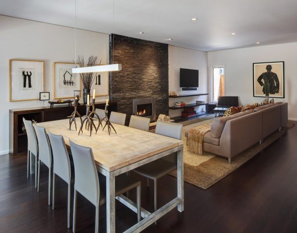Het ontwerp van de woonkamer in een moderne stijl 2019 hangt grotendeels af van de grootte van de kamer