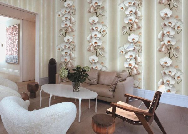 Wallpaper with print should correspond to the taste of the owners of the apartment and can become a bright note in the interior of the room.