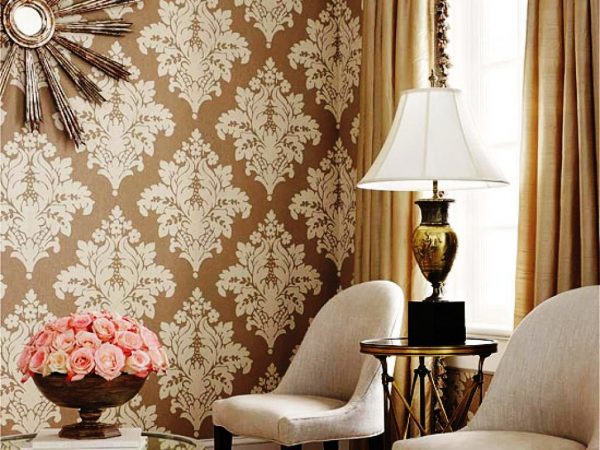 Wallpaper tekstil mempunyai harga yang lebih tinggi, tetapi ia dibenarkan oleh reka bentuk yang indah dan keramahan alam sekitar.